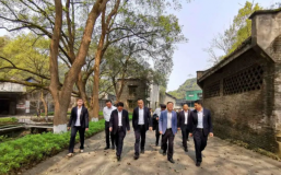 领导关怀｜宜宾市人大常委会主任陈政率队到ng平台电子游戏考察调研